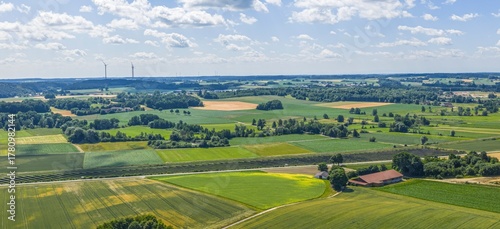 Blick über die Ortschaft Obergriesbach im Paartal zwischen Dasing und Aichach in Bayerisch-Schwaben