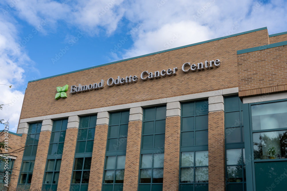 Fototapeta premium Toronto, ON, Canada - November 6, 2025: Edmond Odette Cancer Centre at Sunnybrook Health Sciences Centre in Toronto, Canada. 