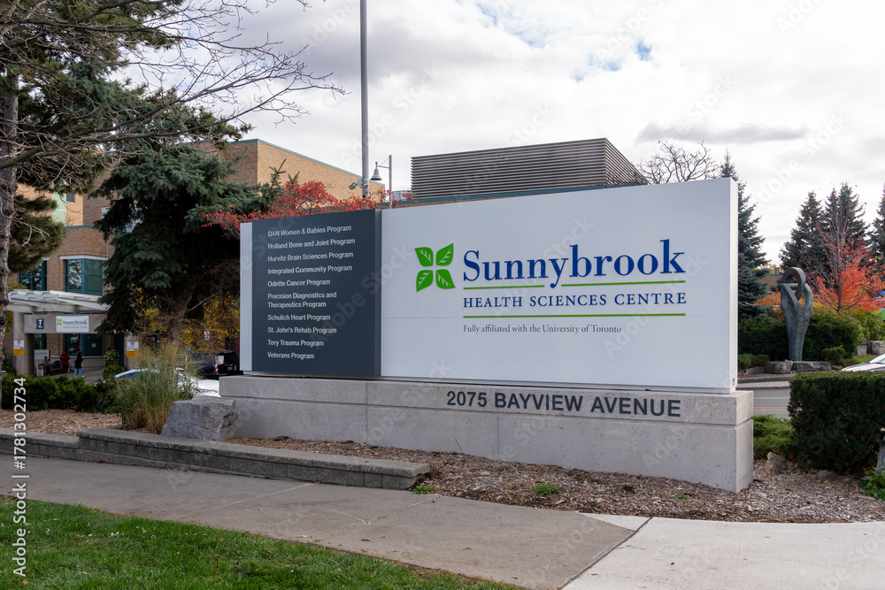 Fototapeta premium Toronto, Canada - November 6, 2025: Sunnybrook hospital sign at the entrance in Toronto, Canada. Sunnybrook is an academic health sciences centre. 