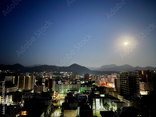 2025/11/6スーパームーンの札幌の朝