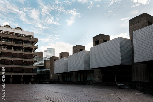 Barbican centre london brutalist architecture complex