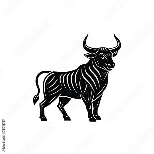 bull, silhouette, taurus, cow, cattle, animal, farm, ranch, wild, wildlife, aggressive, charge, charging, attack, danger, power, powerful