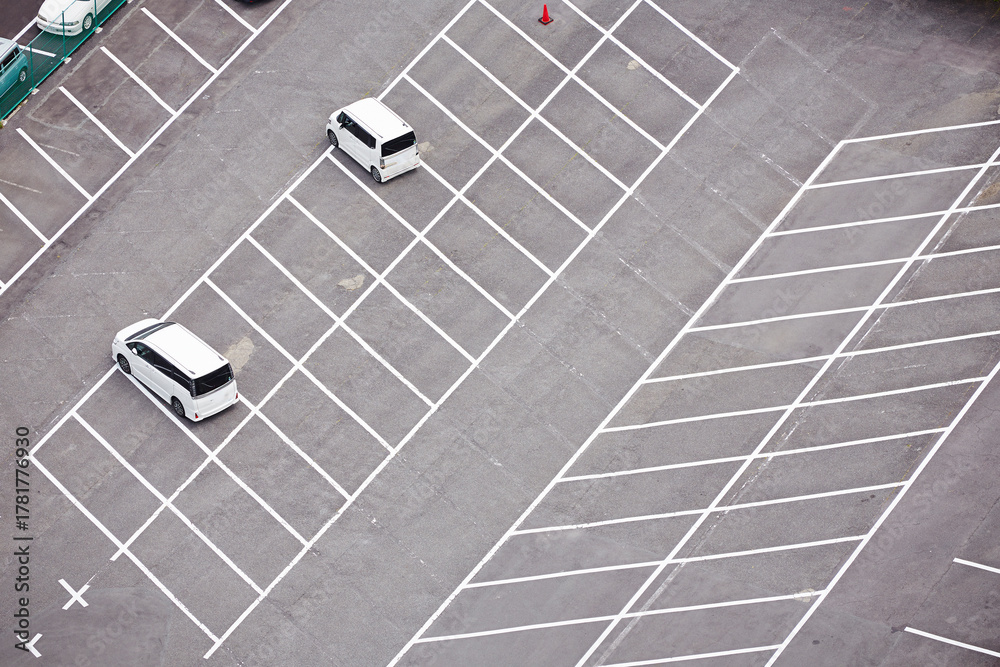 Fototapeta premium Parking in the outdoor parking lot