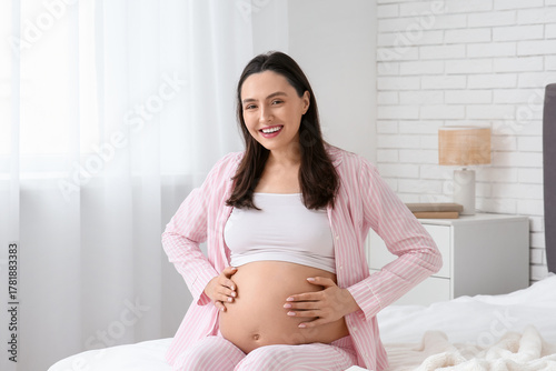 Beautiful young pregnant wo...