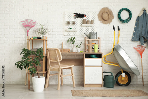 Home gardening workspace wi...