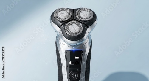 Electric Razor with Battery Indicator