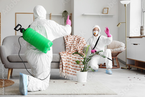 Pest control specialists ca...