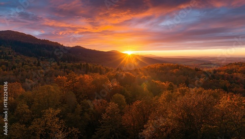 Fototapeta Naklejka Na Ścianę i Meble -  Low Beskid mountain range in Poland, showcasing seasonal change