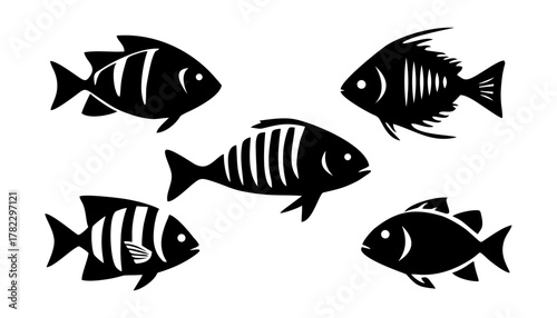 Fishes icons set. Fish icon with editable stroke vector