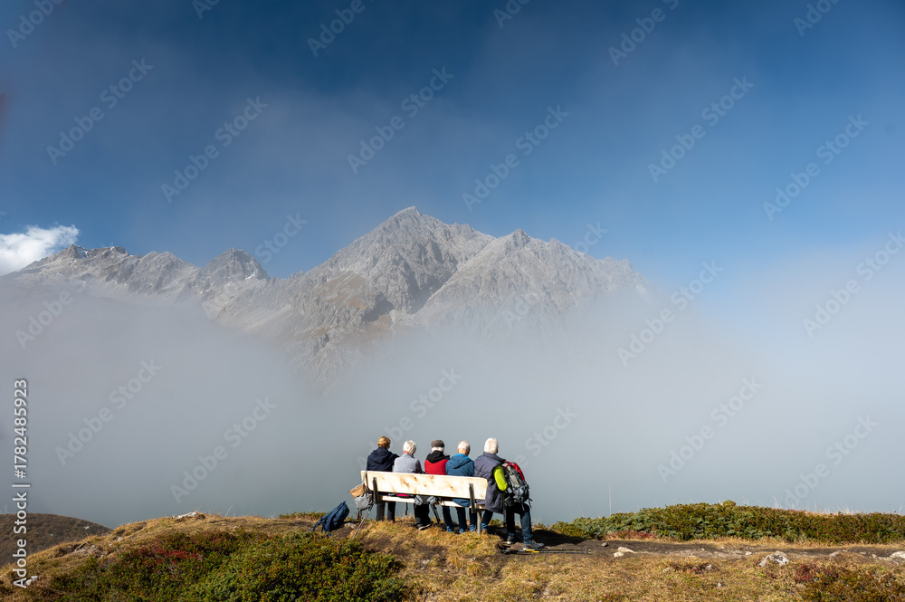Fototapeta premium Vorarlberg, Brandertal, Lünersee, Leben im Alter
