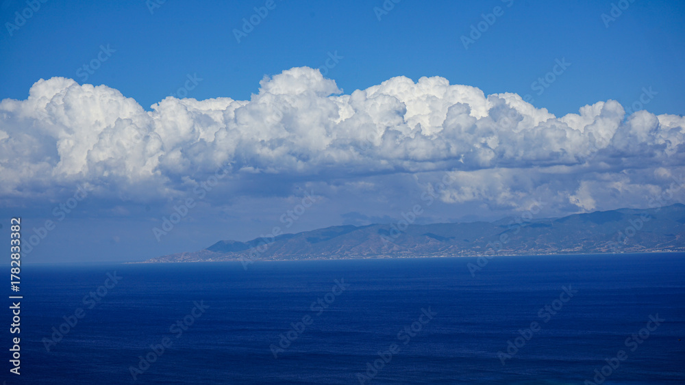 Fototapeta premium blue sky and clouds