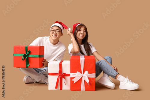 Beautiful young Asian coupl...