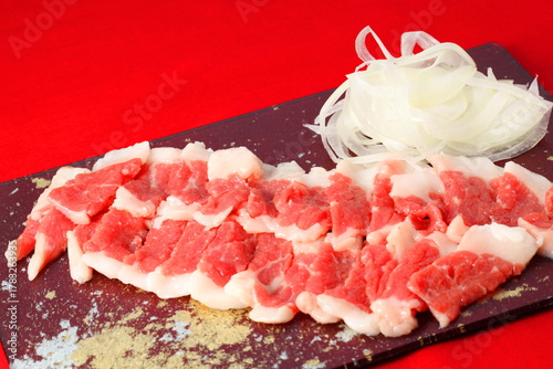 Tapety artystyczne 熊本産馬刺し