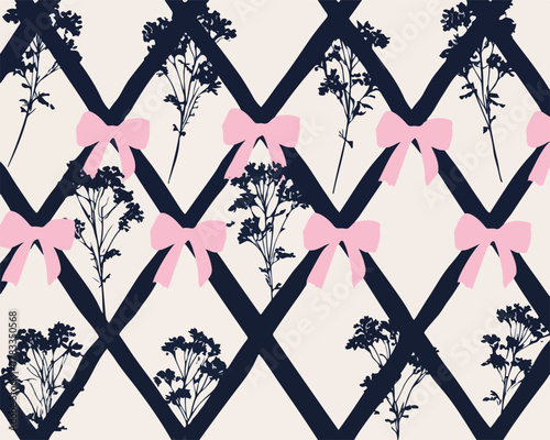 Motivo a griglia geometrica blu scuro con fiocchi rosa e silhouette di fiori selvatici delicati.