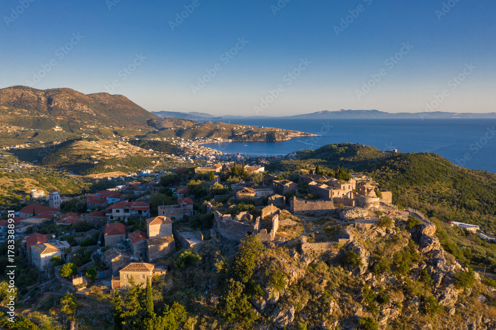 Obraz premium Aerial view of the hilltop old town of Himare in Albania