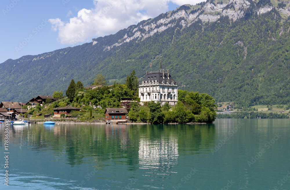 Fototapeta premium Iseltwald village in swiss alps