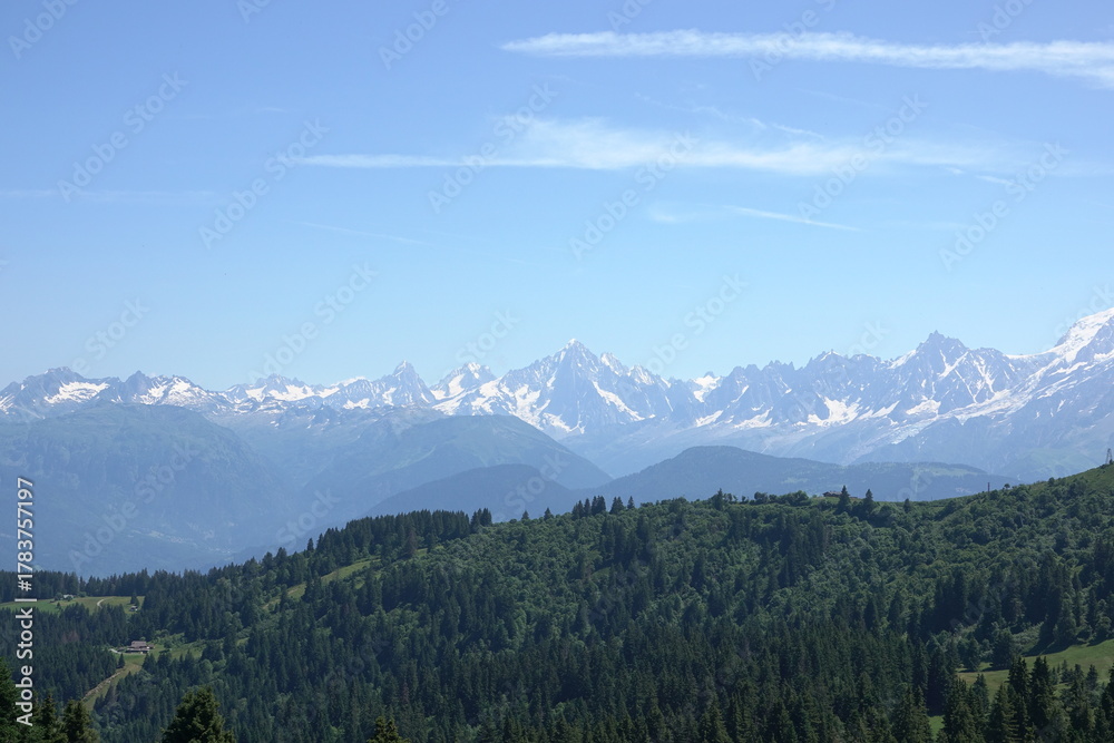 Fototapeta premium Aussicht bei Le planet bei, La giettaz