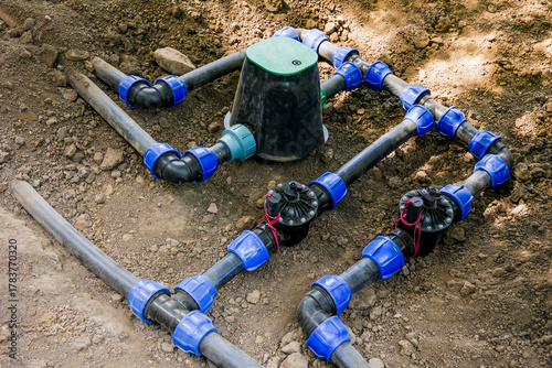 Automatic lawn irrigation system connection unit