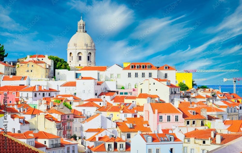 Fototapeta premium view of the old town of lisbon