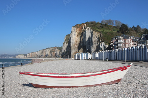 Εκτύπωση καμβά Yport, normandie vue sur les falaises et les cabines de plage