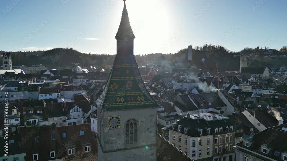 Ravensburg, Deutschland: Flug nach oben mit Blick auf die Altstadt