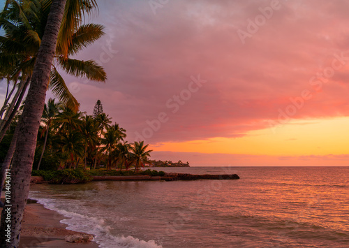 Tropical Paradise Sunset over Portlock Beach in Hawaii Kai, Hawaii, Oahu, USA