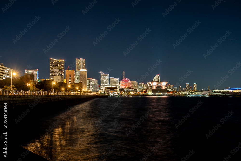 Naklejka premium A very colorful and wonderful night in Yokohama