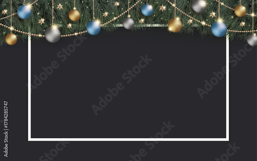 キラキラ光り輝くクリスマスの飾りと、ワイドな黒の背景と白いフレーム