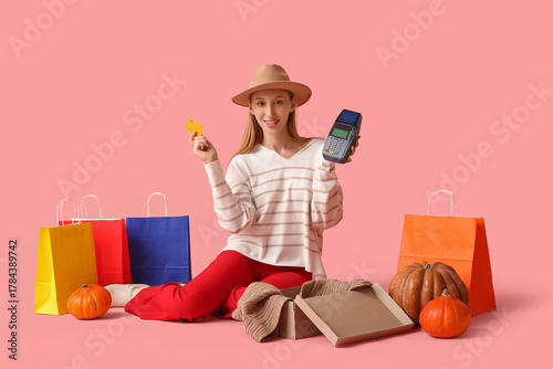 Young woman in autumn cloth...