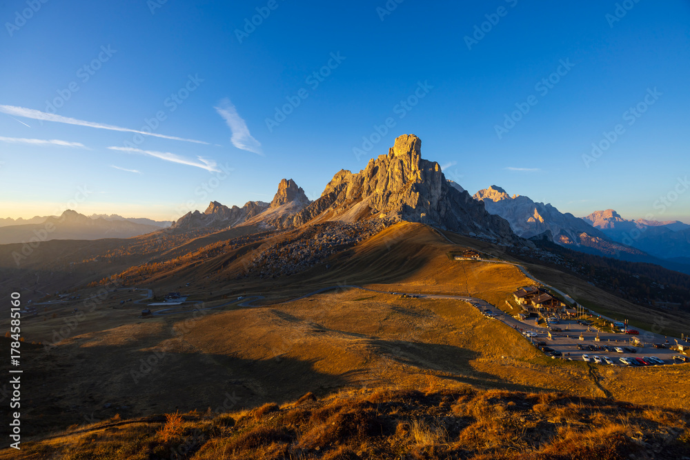 Naklejka premium Passo Giau mountain landscape with golden hour light in Dolomites