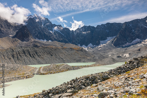 Le lac du Glacier d'Arsine dans le Parc national des Écrins
