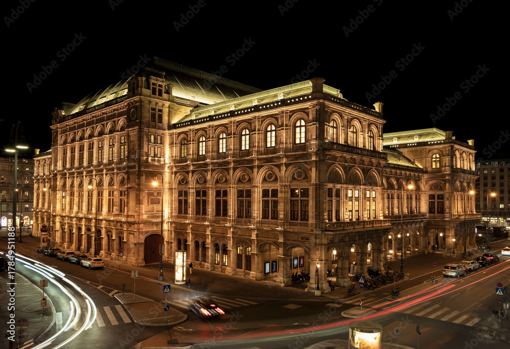 Naklejka premium Night view of the Vienna Opera during the autumn season