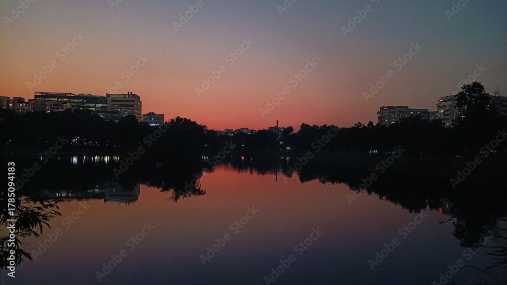 Obraz premium sunset over the river