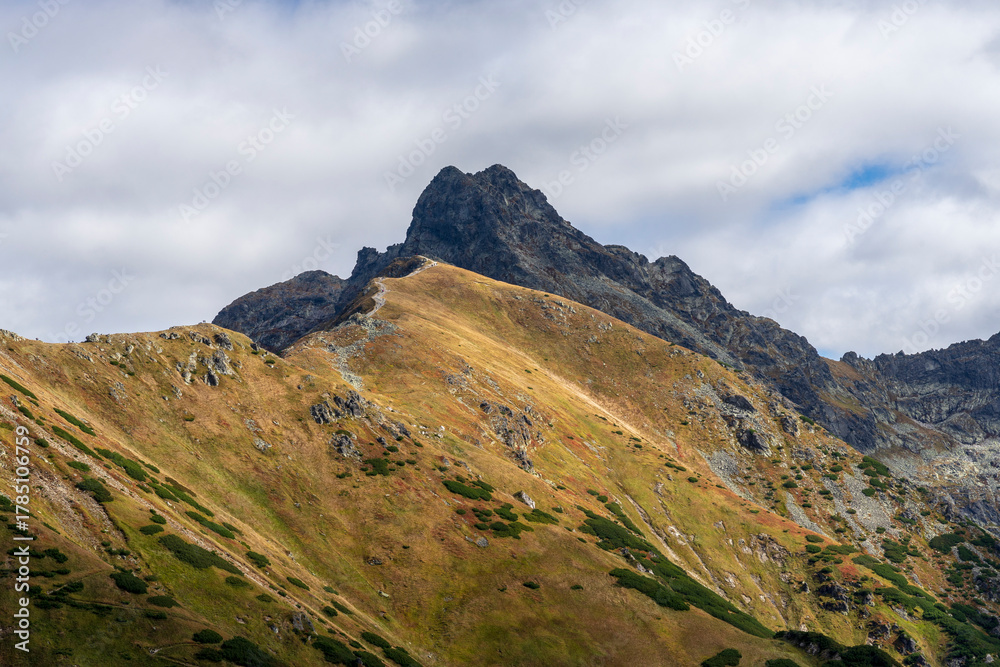 Fototapeta premium Autumn view of the Swinica peak. Tatra Mountains.