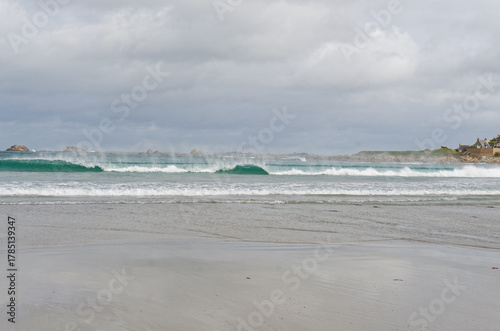 Dossen, Santec, Plage, Sable, Finistère, Bretagne, Mer, Océan, Vagues, Vent, Surf, Kitesurf, Voile, Funboard, Glisse, Centre, Nautique, Île, Sieck, Estuaire, Longue, Surveillance, Baignade, Randonnée,