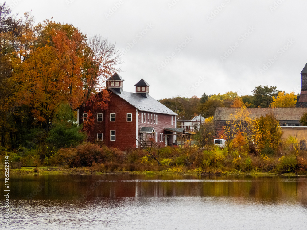 Fototapeta premium A house on a lake in Massachusetts
