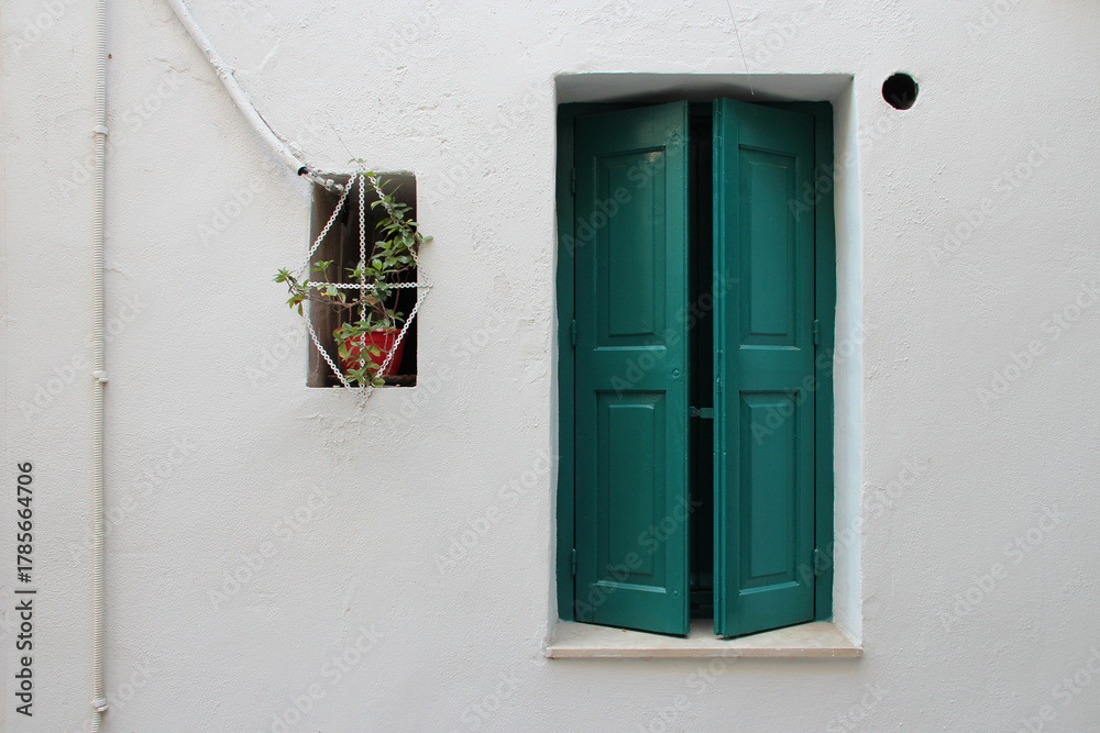 Fototapeta premium habitation building in rethymno in crete in greece