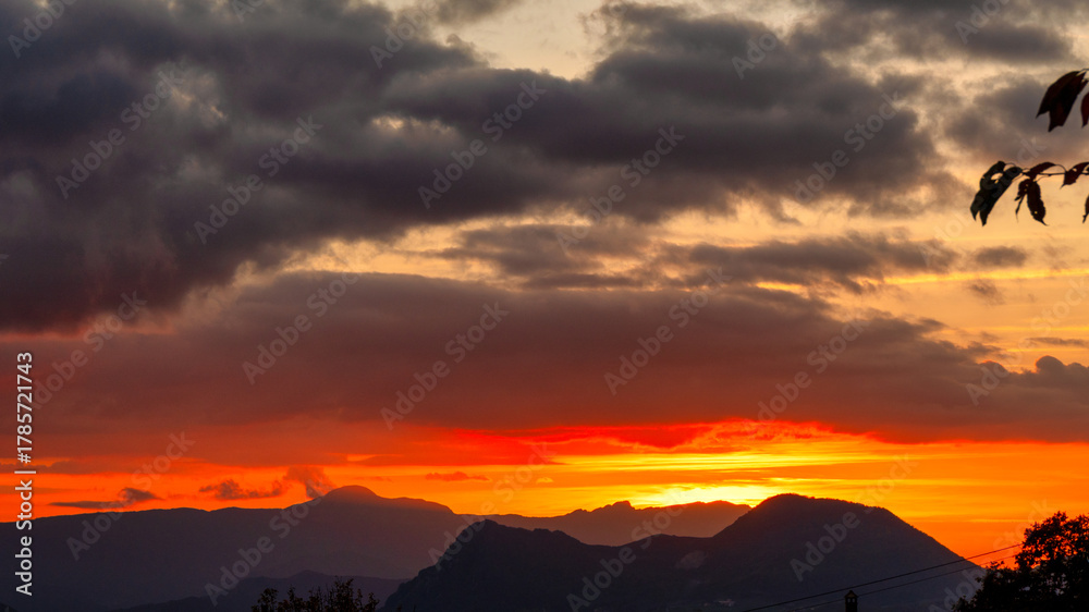 Αυτοκόλλητο Tramonto visto dal monte Li Foj - Basilicata, Potenza
