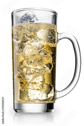 ジョッキに入ったハイボール