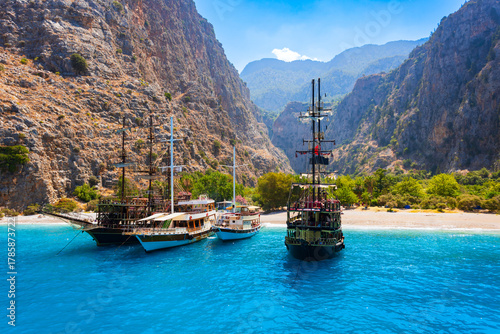 Fototapeta Naklejka Na Ścianę i Meble -  Boats near the Butterfly beach, Fethiye district in Turkey