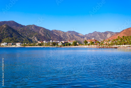 Fototapeta Naklejka Na Ścianę i Meble -  Icmeler town main public beach in Turkey