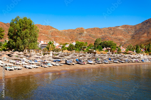 Fototapeta Naklejka Na Ścianę i Meble -  Icmeler town main public beach in Turkey