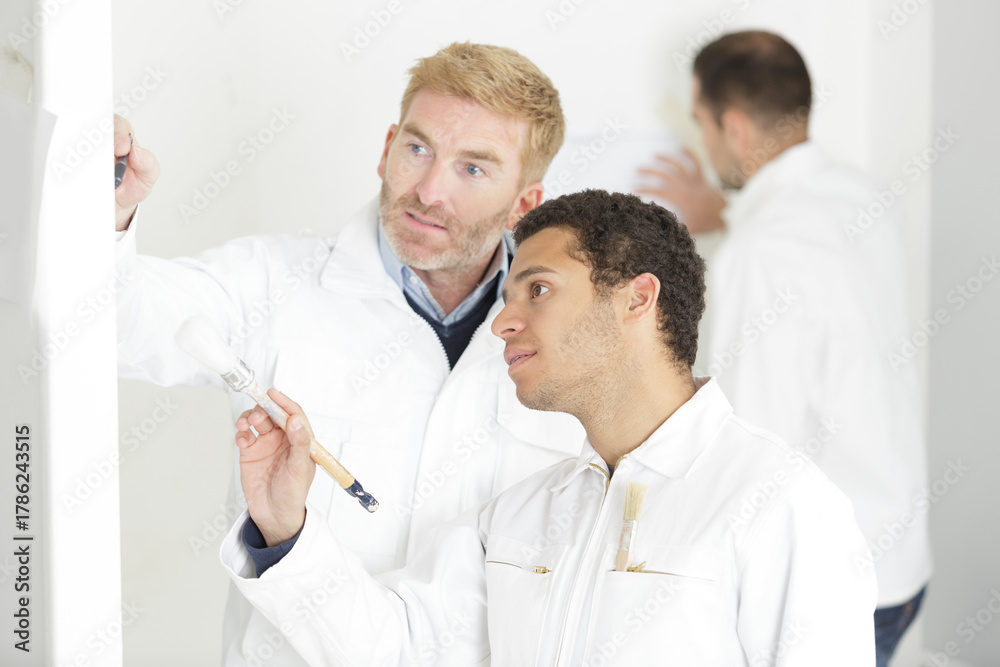 Obraz premium commercial and poeple painting lessons