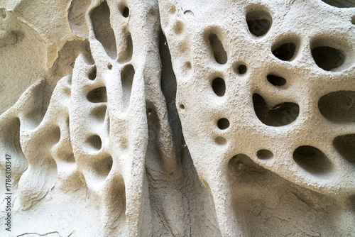 Soprasasso Caves