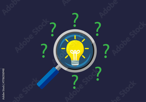Lupa mirando bombilla con interrogaciones de desarrollo de ideas y creatividad