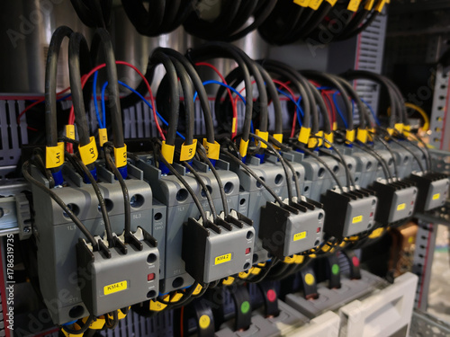 Wired power device
