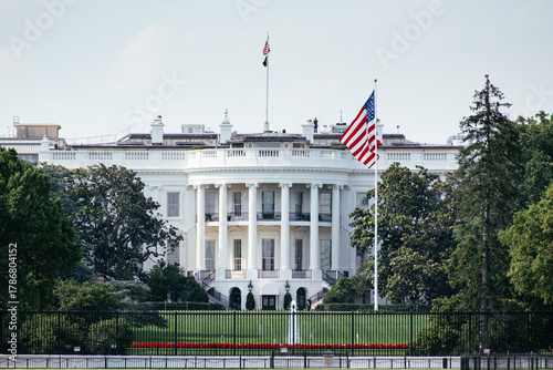 The White House in front of Washington monument, Washington, DC, USA!