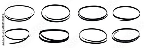 Hand drawn circle line sketch. Vector set circular scribble doodle round circles,  message note mark design element. Pencil, pen, graffiti bubble, ball draft illustration. - Vector