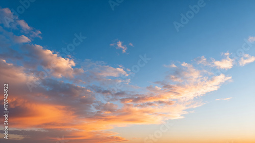 Fototapeta Naklejka Na Ścianę i Meble -  Colorful sky with scattered clouds