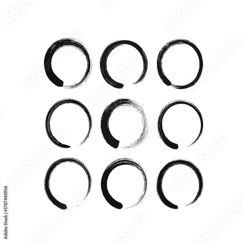 Print  Circular brush stroke rings – Multiple hand-drawn circular brush rings with varied opacity and pressure, giving a Zen or motion-art vibe.